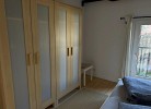 Kleiderschrank im Schlafzimmer 2