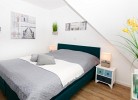 Schlafzimmer mit Doppelbett